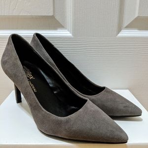 Le Chateau Suede Pointy Toe Pump